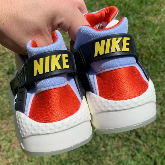 NEW NIKE HUARACHE RUN CREAM - Picture 3 of 3